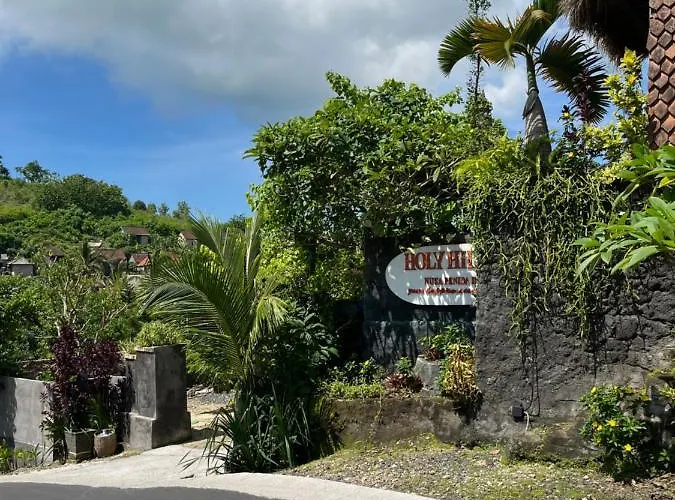 Holy Hills Nusa Penida Ferienpark Batumadeg